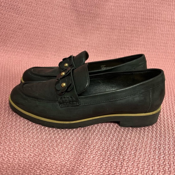 Kate Spade Karisa Black Leather Loafers, black floral/gold accent 7 1/2 - Picture 2 of 10